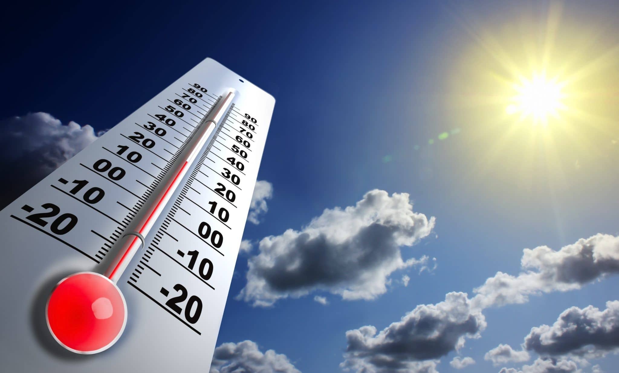 تعتبر مقاييس الحرارة من الأجهزة المستعملة في مراقبة أحوال الطقس.