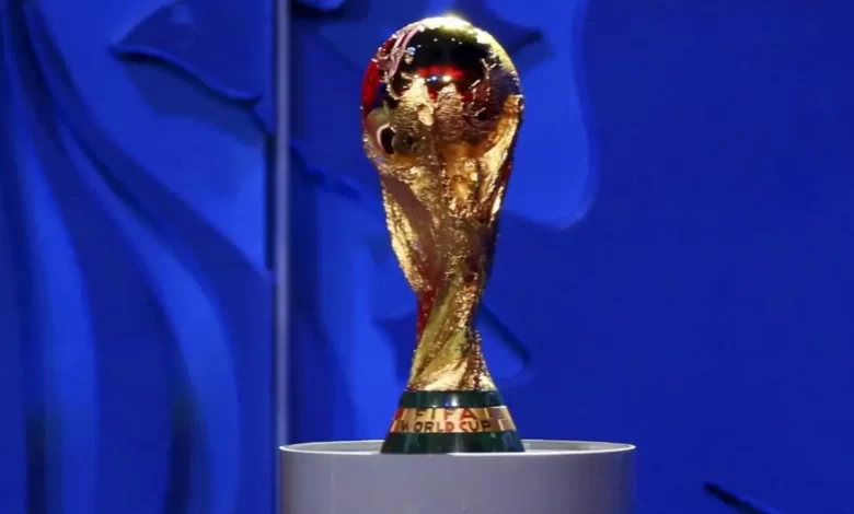 كم وزن كأس العالم الفيفا المصنوع من الذهب الخالص 2022